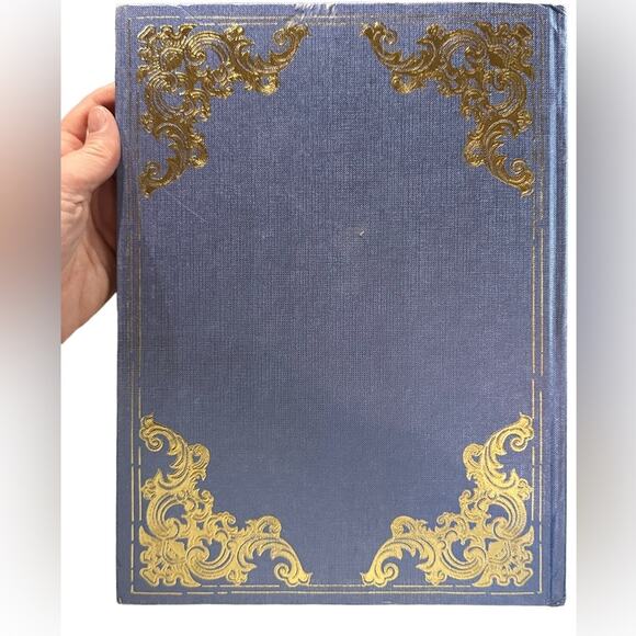 Gucci Marmont Book/Catalog for the Iconic Brand  with Beautiful Pics/Price Sheet - Picture 2 of 6